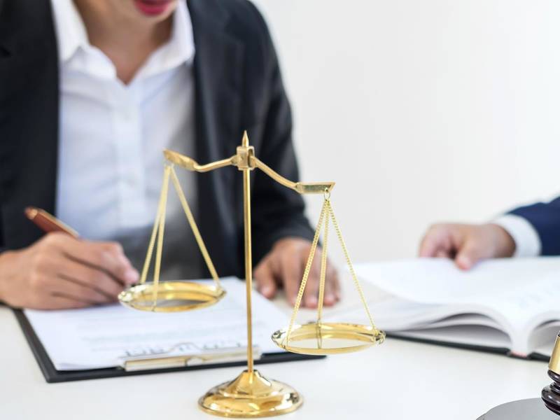 上海律师解析：事故责任五五分修车能否不花钱