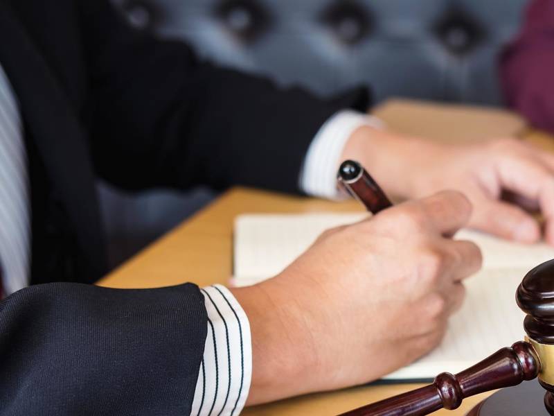 解析静安律师事务所眼中的“当事人是否已经准备好支付律师费用？”