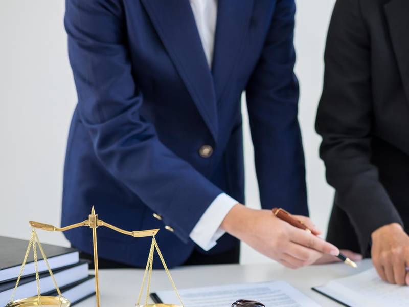 上海律师视角下合同订立的多维探析